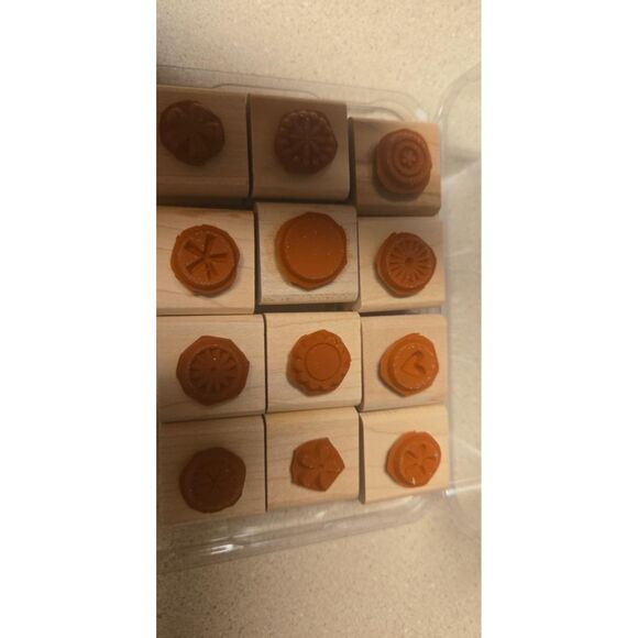 Stampin up ! Little Pieces Set Of 12 Wood Mounted Stamp Set Heart Stars Rounds - Picture 2 of 4